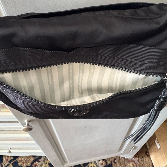 Lululemon Purse - Picture 3 of 6